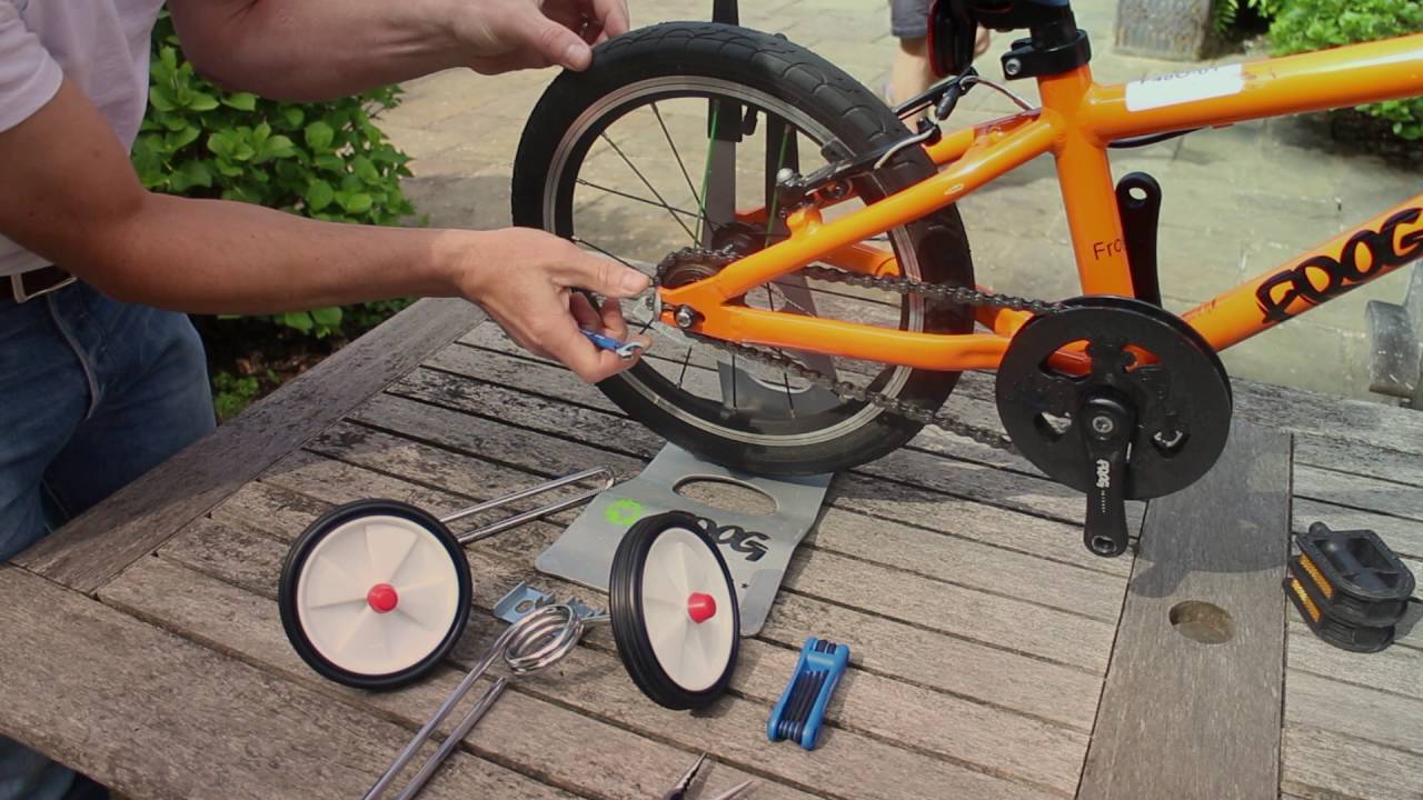 How to fit stabilisers to a first pedal Frog Bike