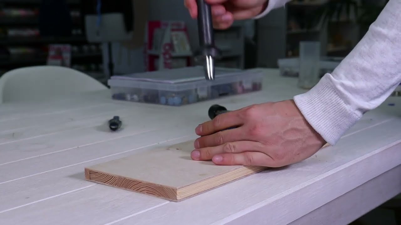 Locheisen und Handschlageisen f&uuml;r &Ouml;se 13mm - Handschlagwerkzeug f&uuml;r &Ouml;sen