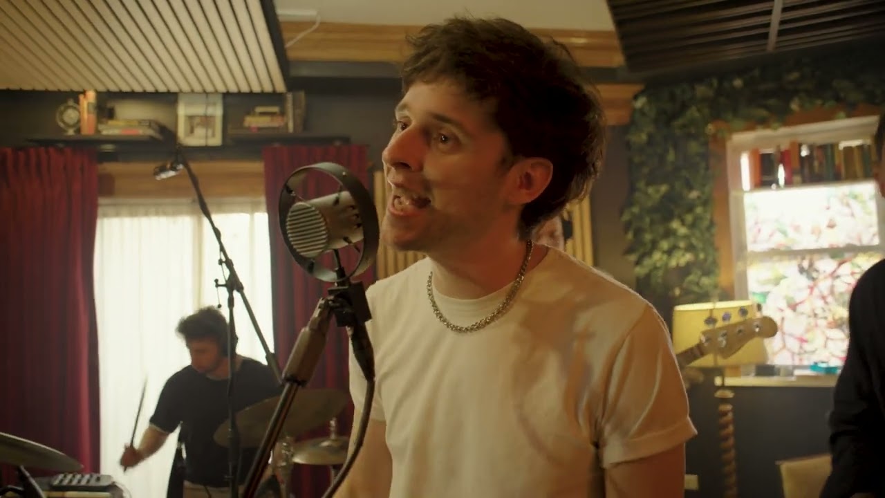 The Hails - Stay (Official Live Video)