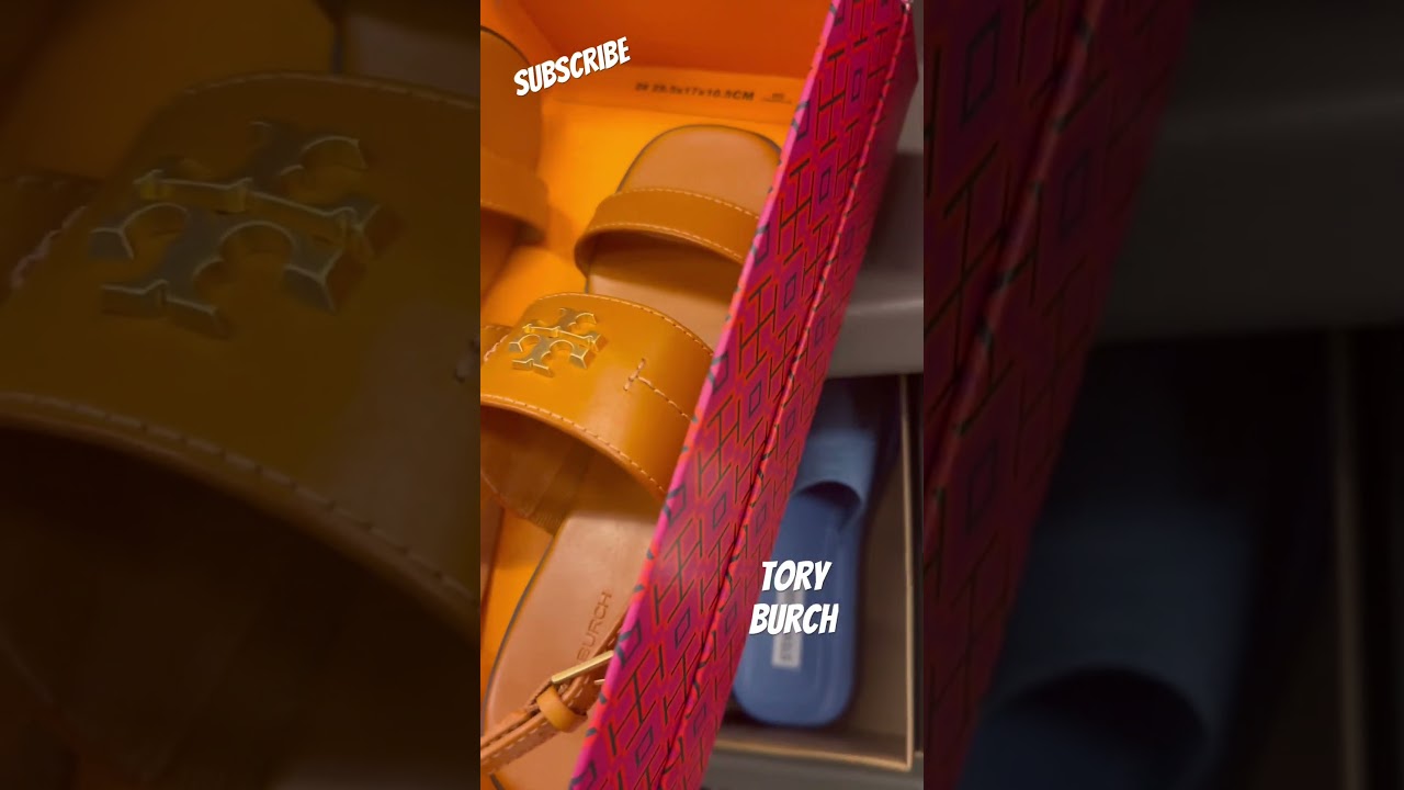 TORY BURCH SUMMER SANDALS SLIDES FLIP FLOP SHOES #toryburch #summersandals #flipflops #shoes