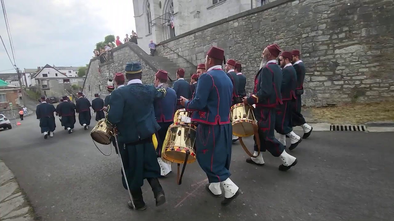 Saint Sacrement Boussu-lez-Walcourt 2023 compagnie Zouaves Pontificaux Thuin
