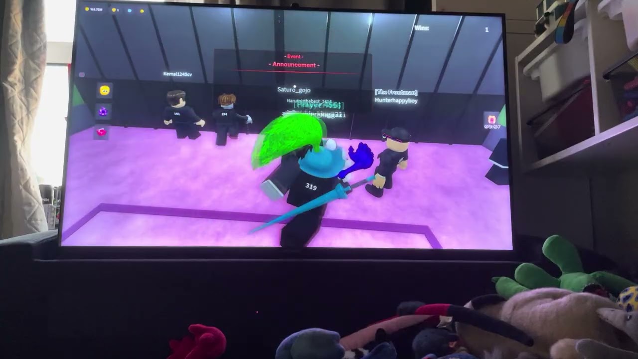Playing sky fighters and fight in a school! 