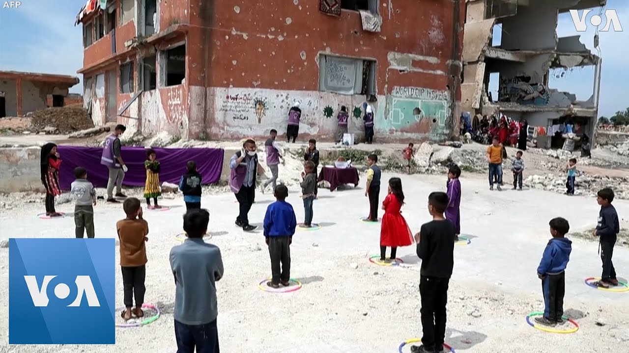Volunteers Perform Coronavirus Awareness Play for Displaced Syrian Children