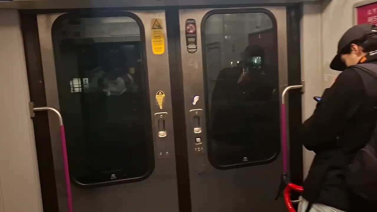 [Transports] Let's Ride! J'aime beaucoup les trajets de nuit en z20500...