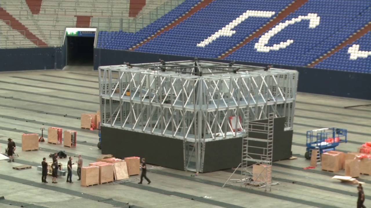 Der neue Videowürfel auf Schalke: Aufbau des Würfels im Zeitraffer