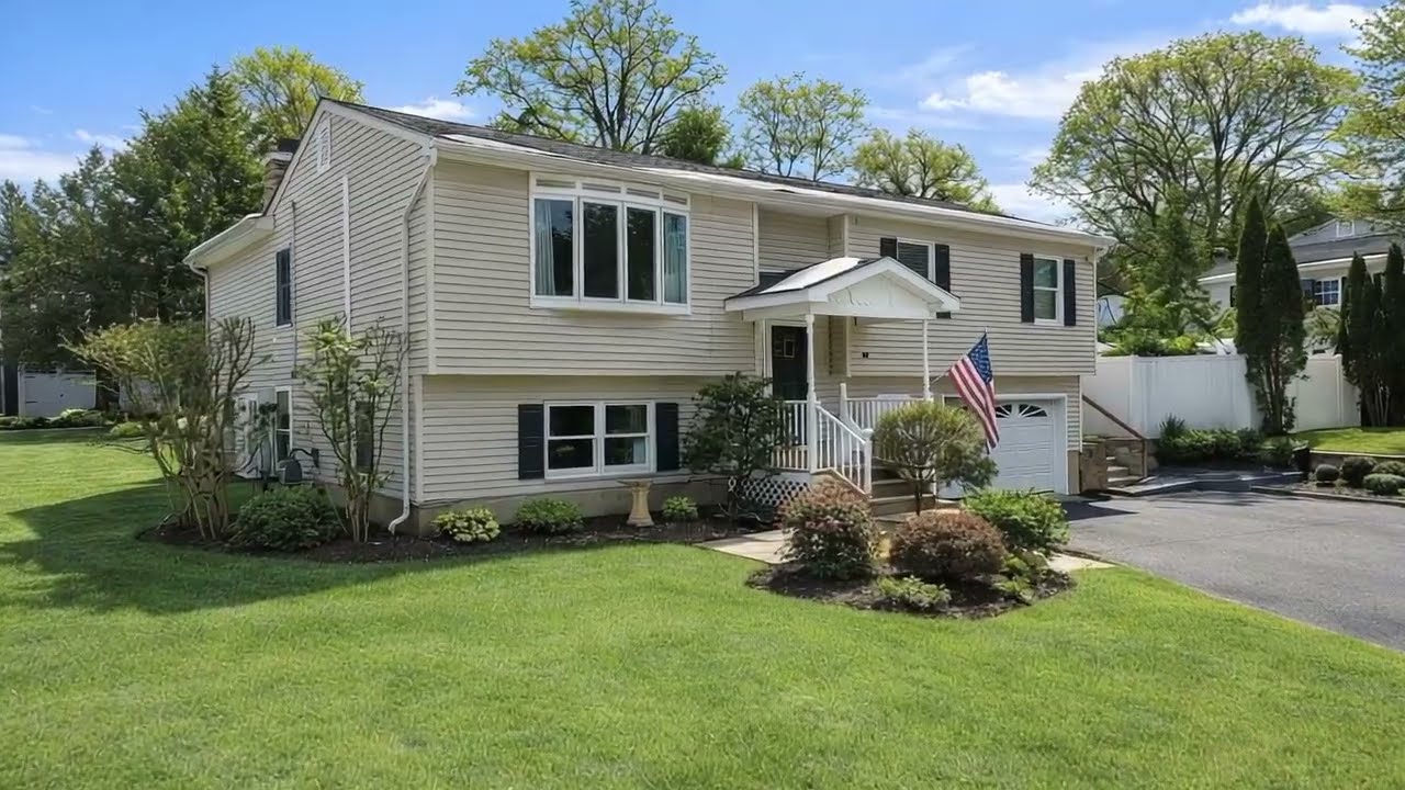 44 Roe Avenue, Cornwall-On-Hudson