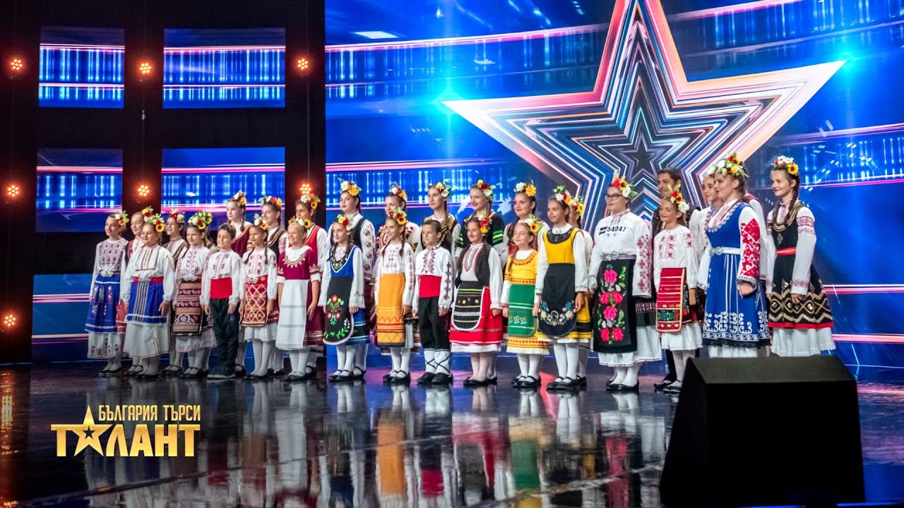 Музикално изпълнение от група 
