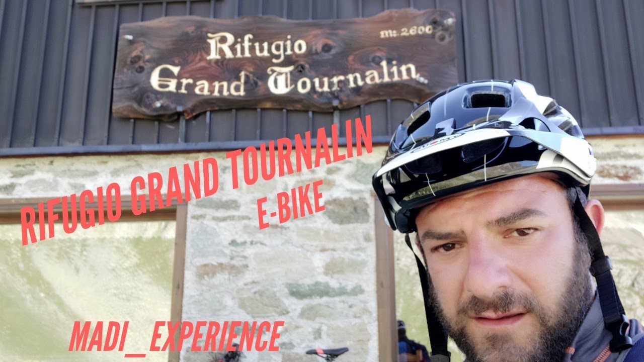 Salita al rifugio Grand Tournalin in e bike, valle d'Aosta, val d'Ayas.