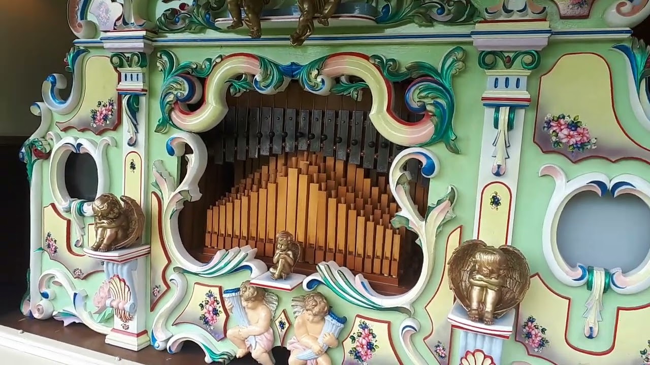 58 Key Leach Dutch Street organ The Cherub plays Shotgun.