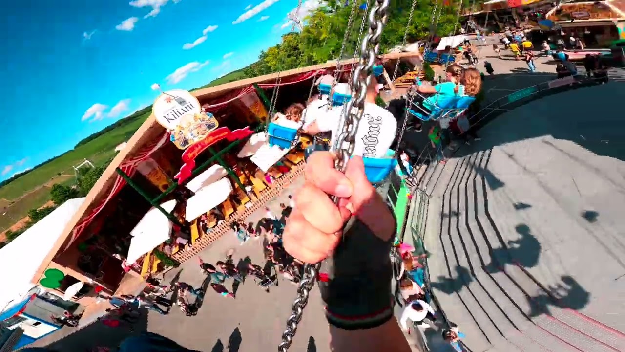 Kettenkarussell Kettenflieger Kettenprater beim Kilian-Volksfest Würzburg 2023 Unterwegs mit Justus