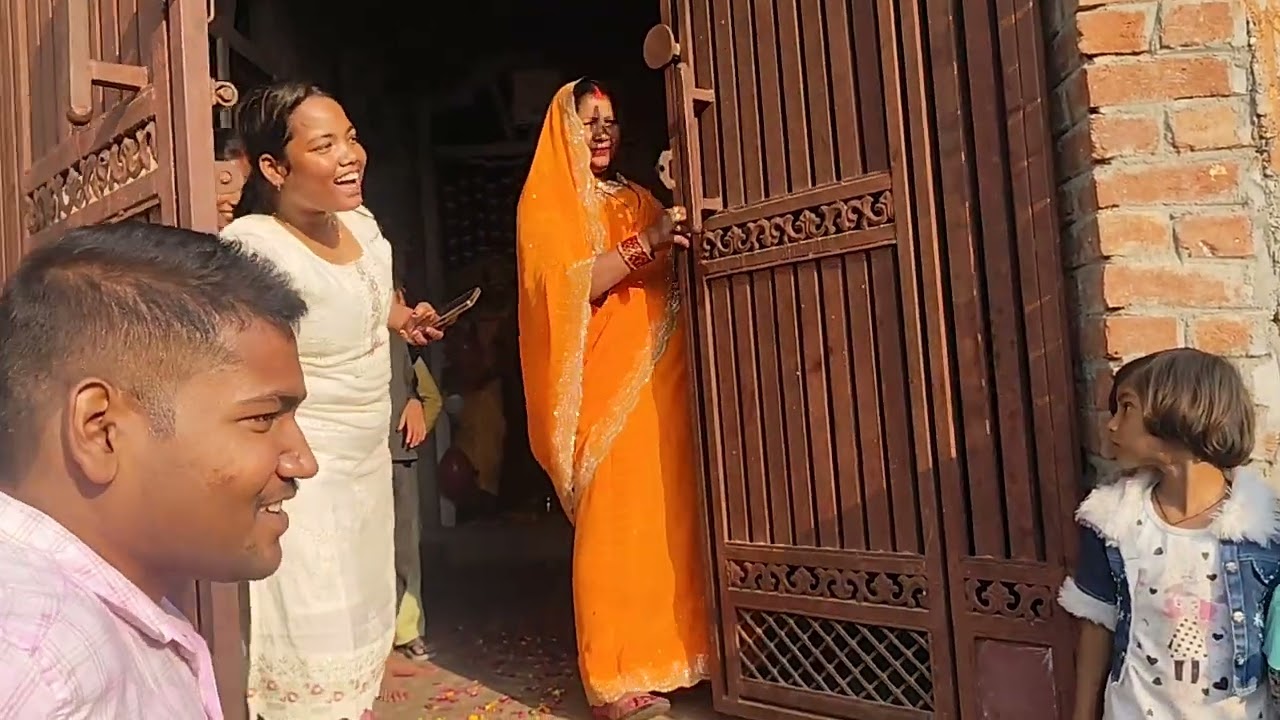 मेरे छोटे भाई सुनील के शादी की झलक के साथ वर व वधू का हुआ भव्य स्वागत। 💐