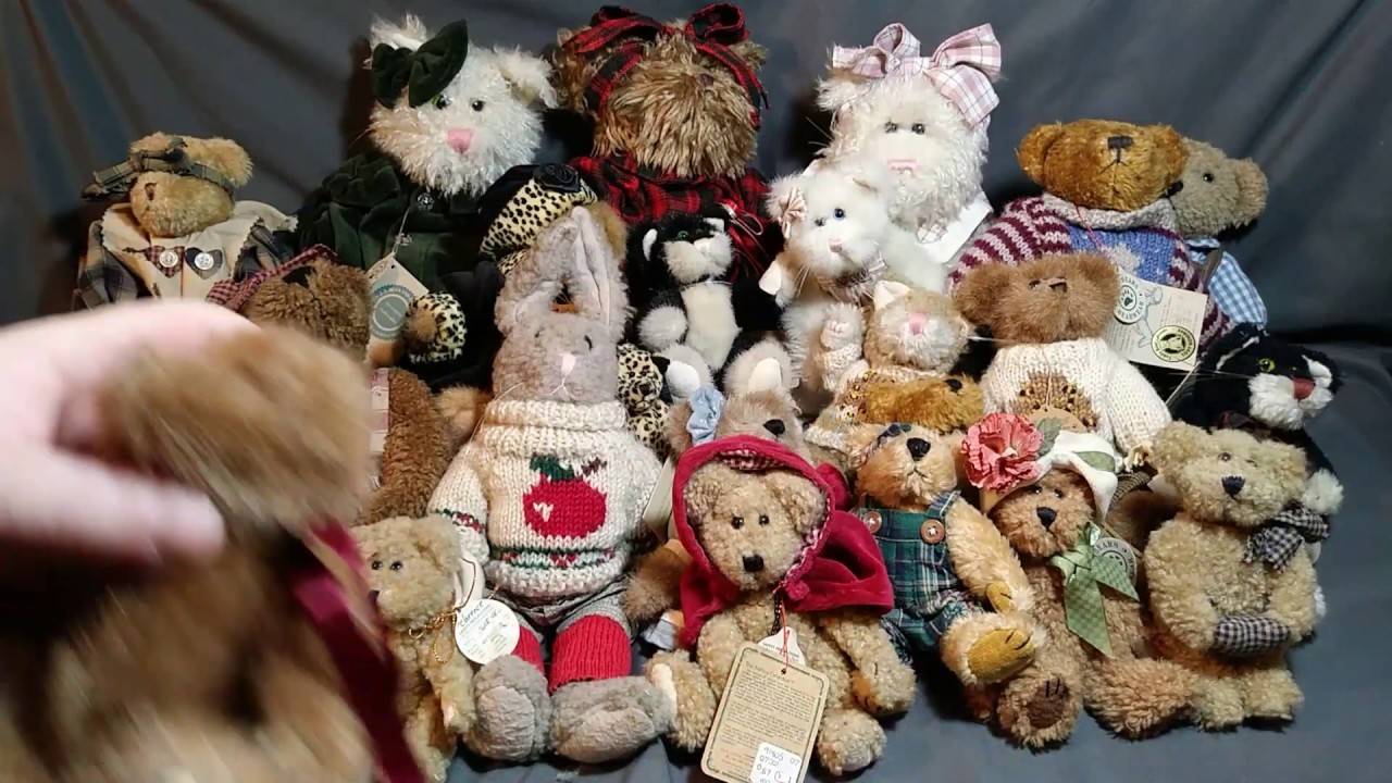 Лот из 22 предметов для коллекционирования Boyds Bears
