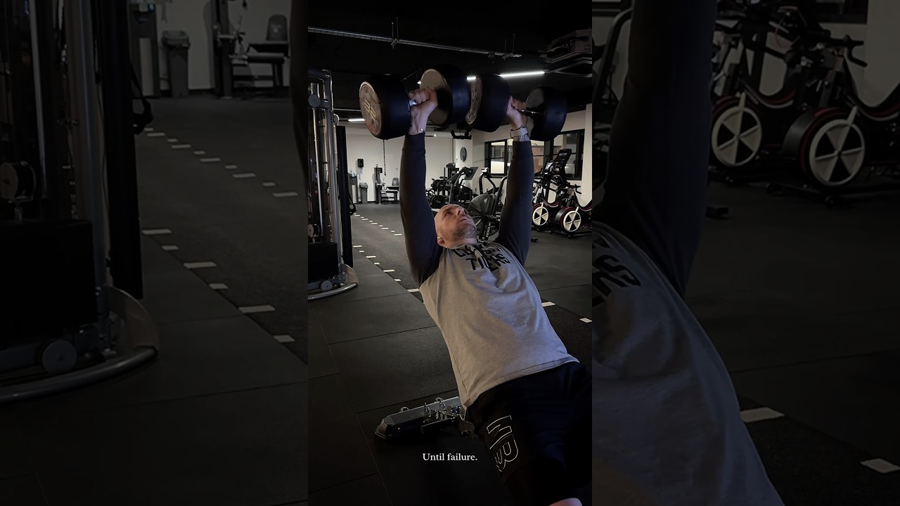 Cut Fat Keep Strength (Here&rsquo;s How)