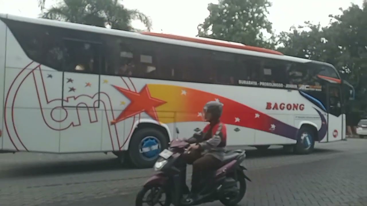 Terminal Bungurasih Pagi