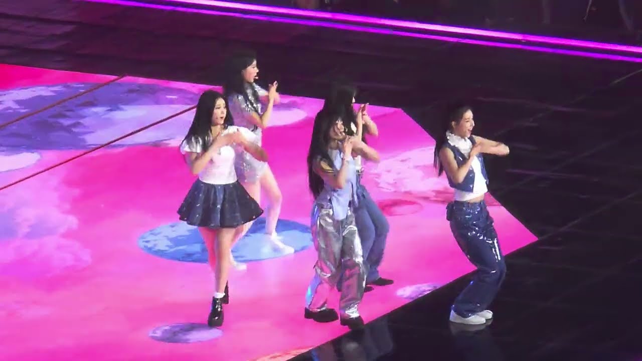 240602 아일릿(ILLIT) - Magnetic, Lucky Girl Syndrome ｜ K-WAVE 콘서트 〈인기가요〉 by Coca-Cola Creations