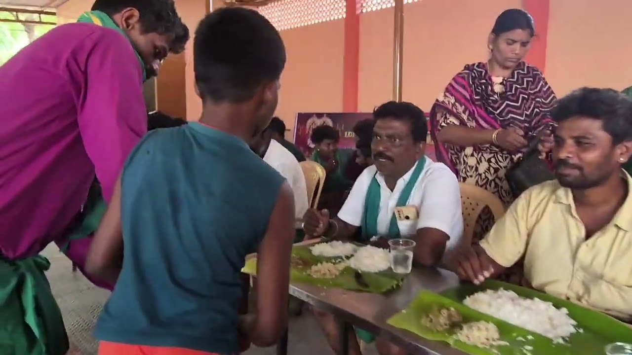 திருச்செந்தூர் 7ம் திருநாள் பாதயாத்திரை அன்னதானம்