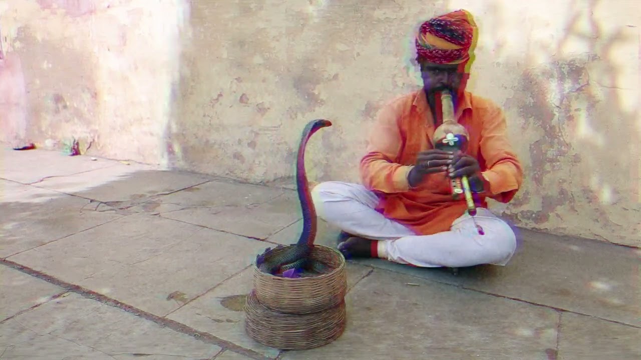 Serdar AYYILDIZ - Snake Charmer ( Cafe de Anatolia )
