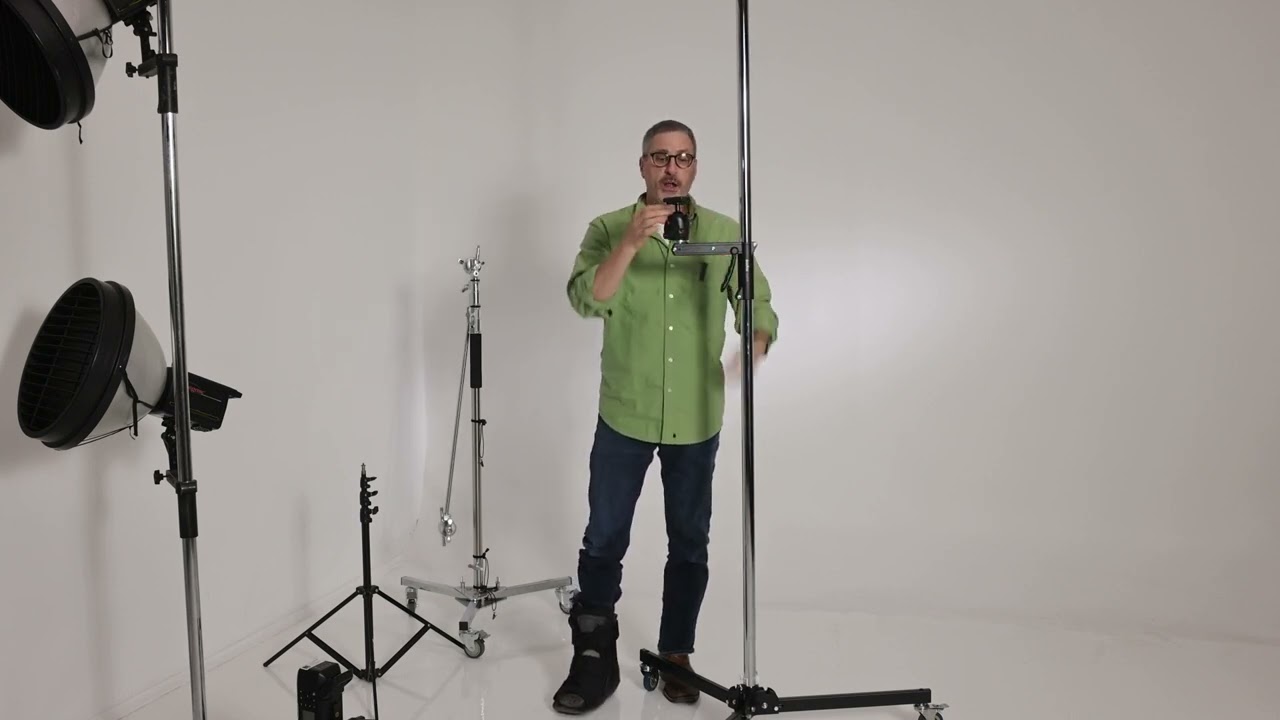 UBOX Godox 240FS light stand review