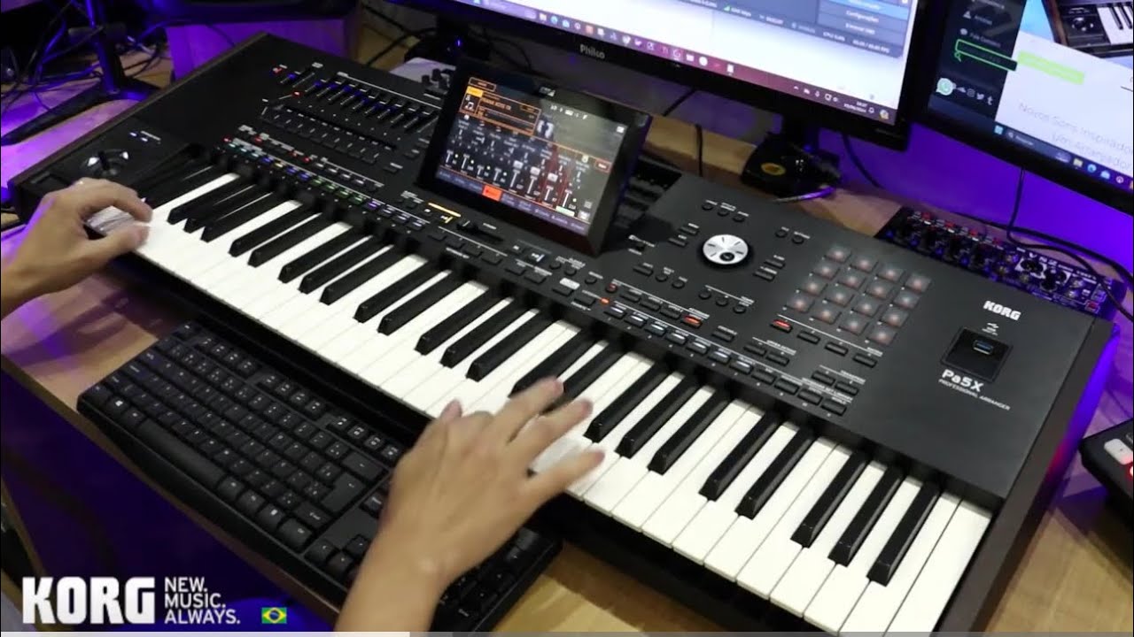 Alguns Solos no Ritmo do FRANK AGUIAR no PA5X Korg  - By Thyago Rybeiro