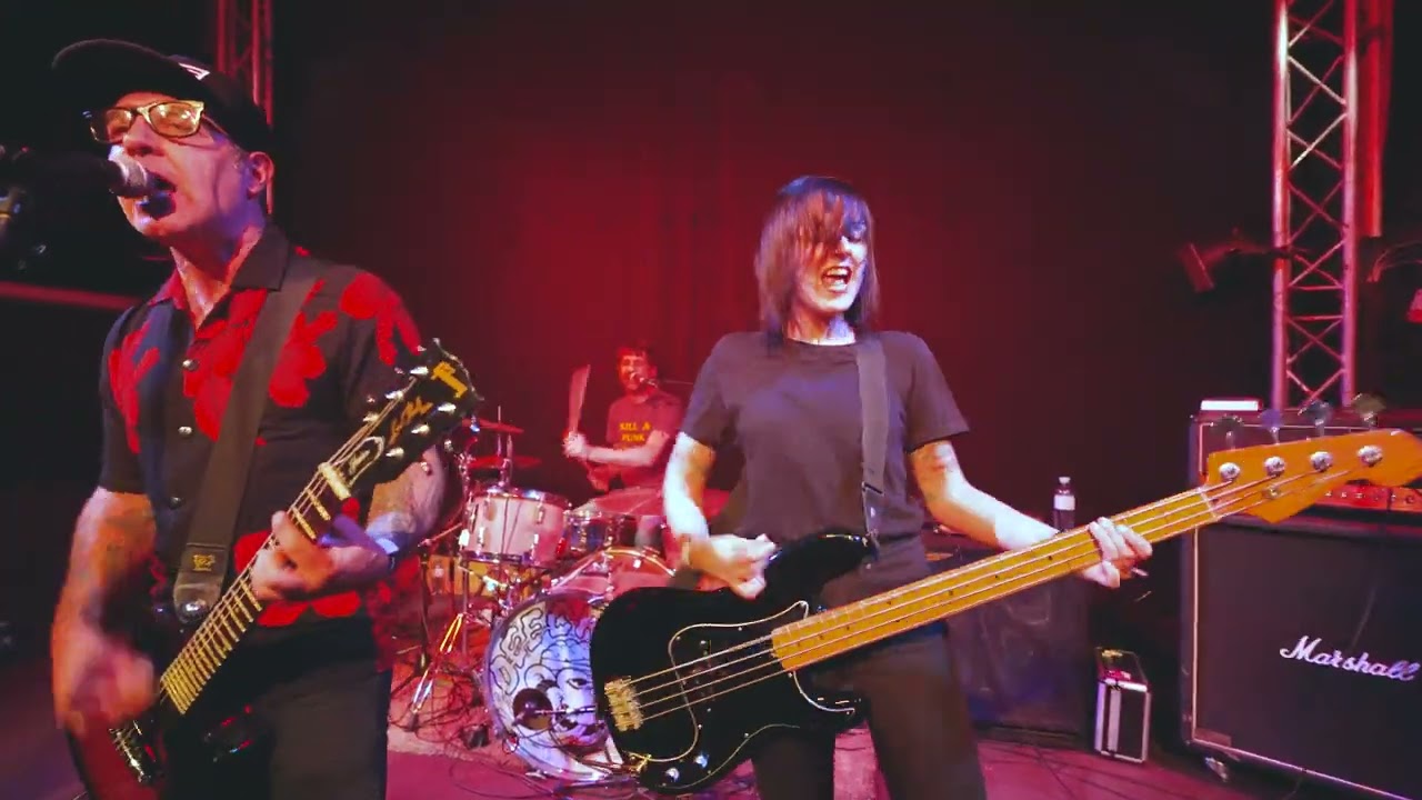 Andrea Manges & The Veterans - Live at Arena