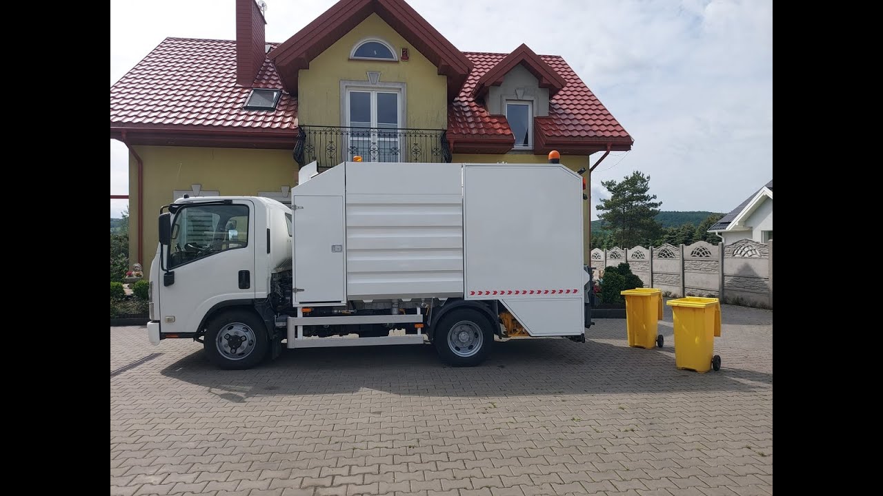 Isuzu NPR75 CONTAINER WASHER