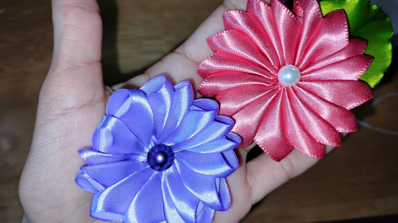 Flor de cetim pra toalhas modelo 497