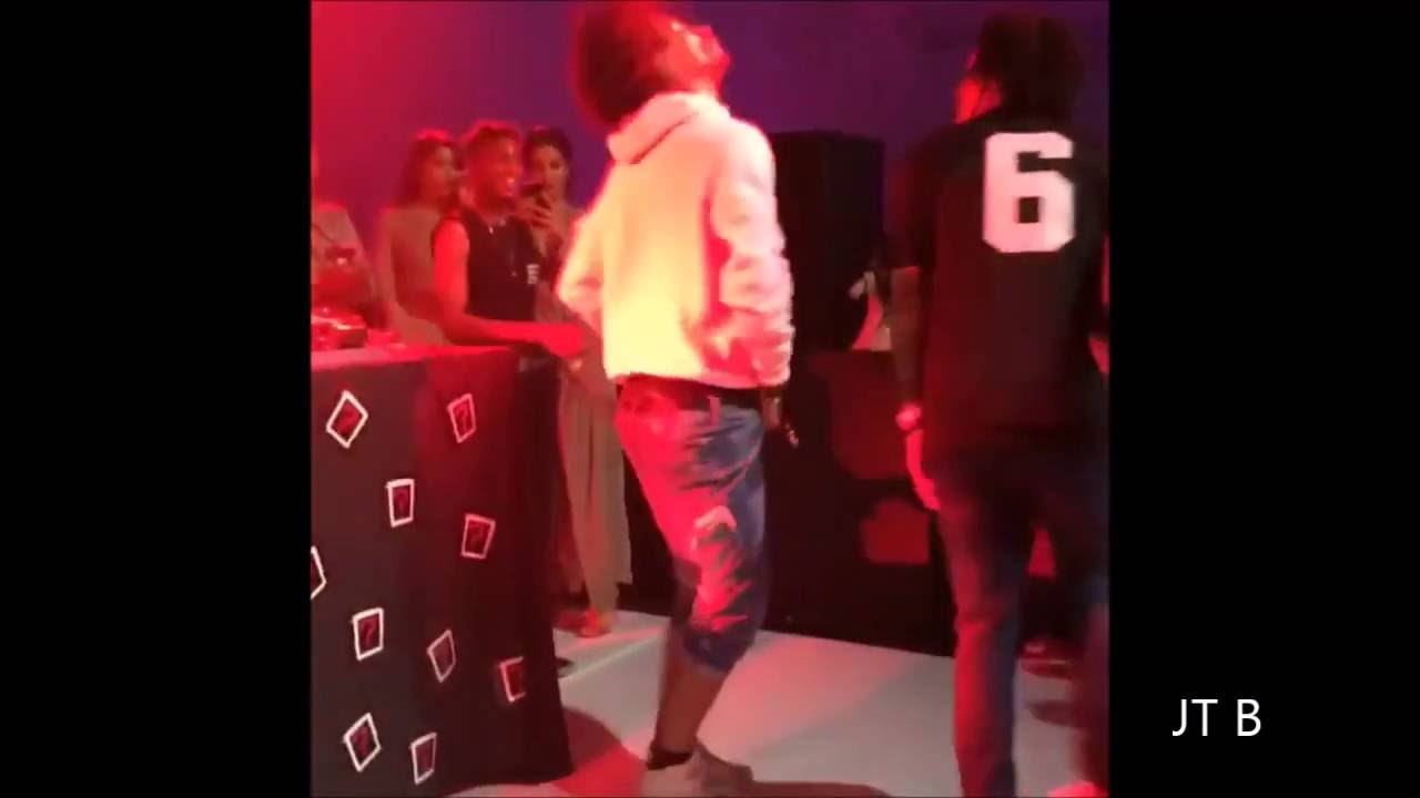 Les Twins Larry & Laurent 🔥A Beast Freestyle🔥Fashion Week NYC ◄2016