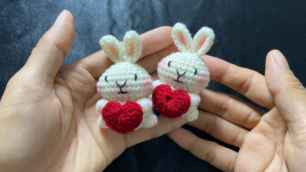 Crochet cute mini bunnies/ couple gift/Crochet valentine gift idea/Crochet cute keychain/DIY