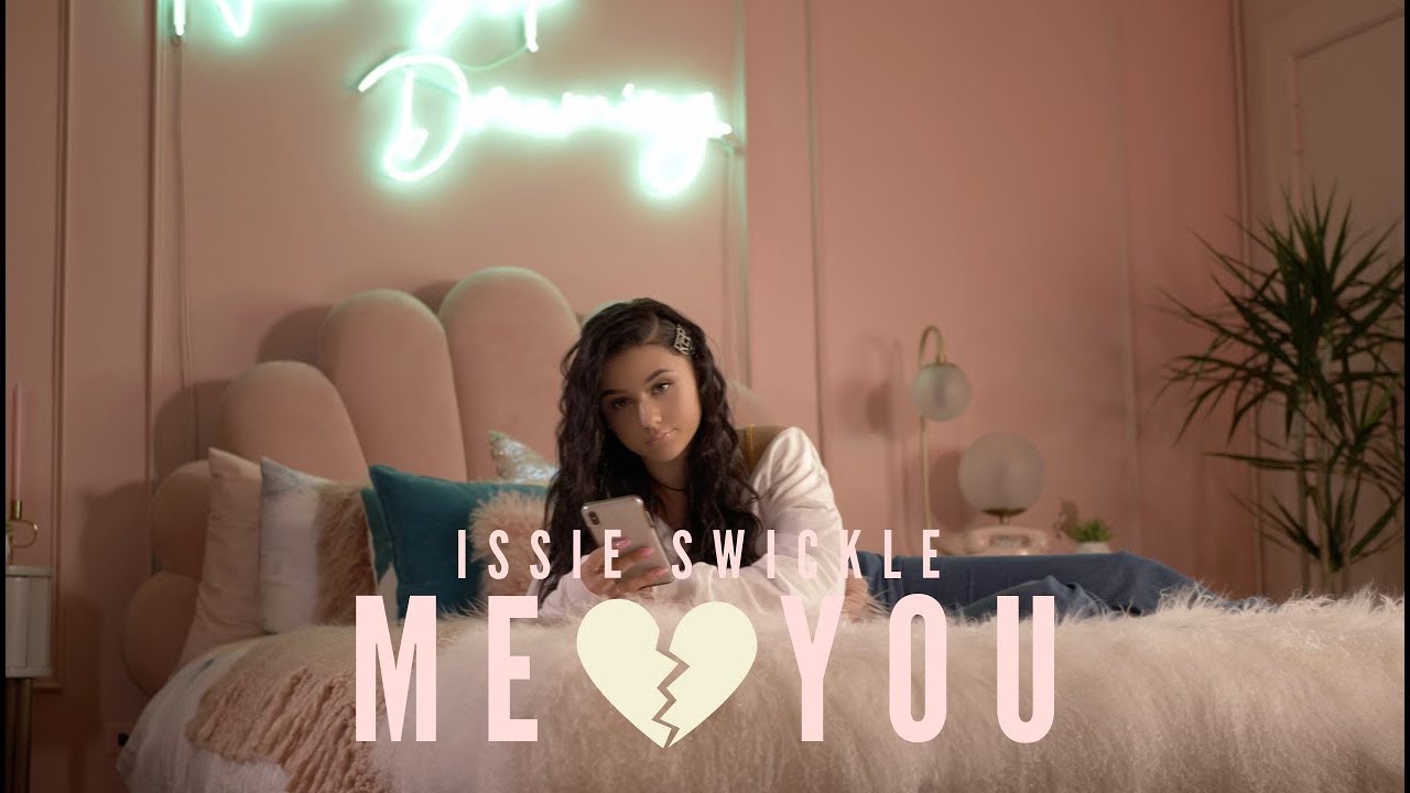 Issie Swickle &ldquo;ME,YOU&rdquo; (Official Music Video)