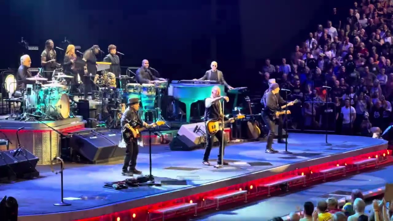 Bruce Springsteen - Dancing in the Dark - Coop Live - 14/5/25