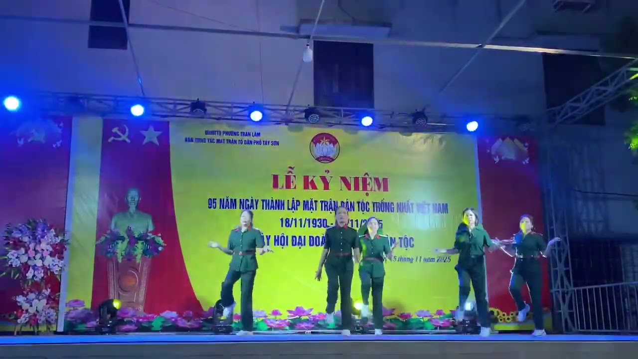 TIẾNG ĐÀN TA LƯ (CLB Shuffle Dance Hoa Sen)