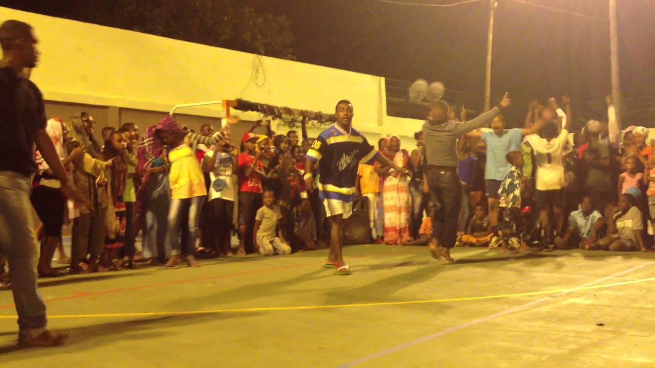 mrengu&eacute; &agrave; handrema 2013
