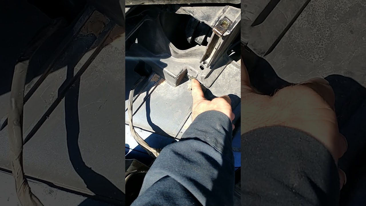 2001 JEEP GRAND CHEROKEE, COMO CAMBIAR FARO O BOMBILLA.