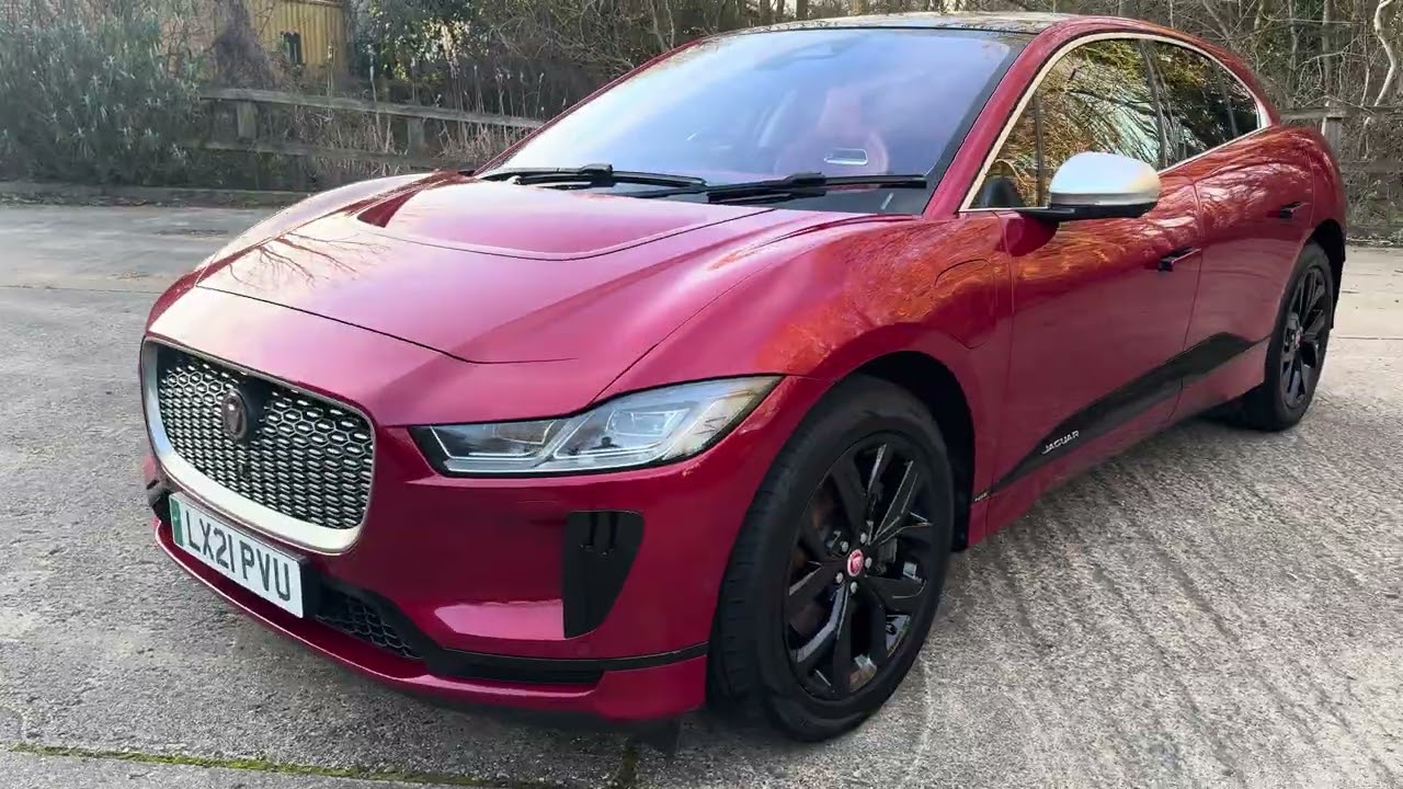 2021 (21) Jaguar I Pace EV 400 HSE in Italian Racing Red metallic. 