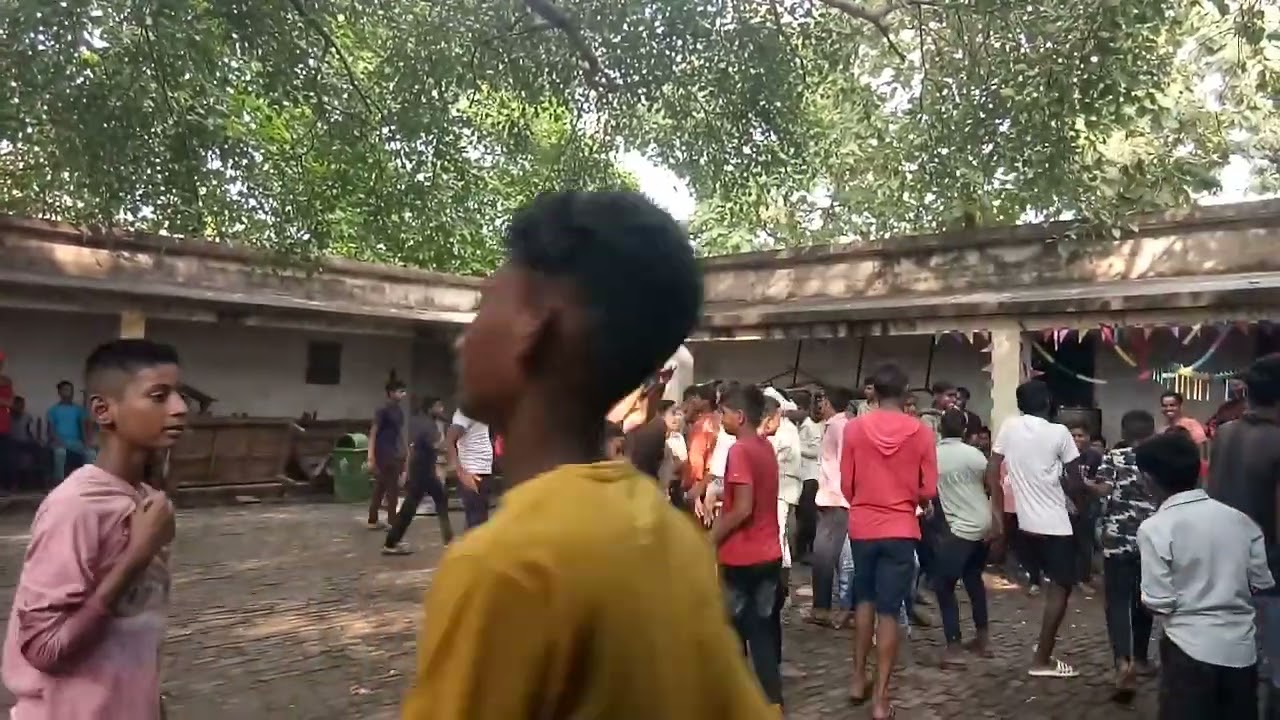 Ats Chakia Chandauli me students dwara dancing enjoy