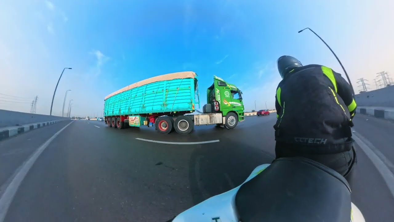 smoking some cars with racing bike