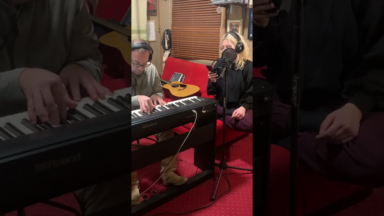 Have your self a little merry christmas - Rod&aacute;k Rebeka & Ember P&eacute;ter /cover / piano & voice