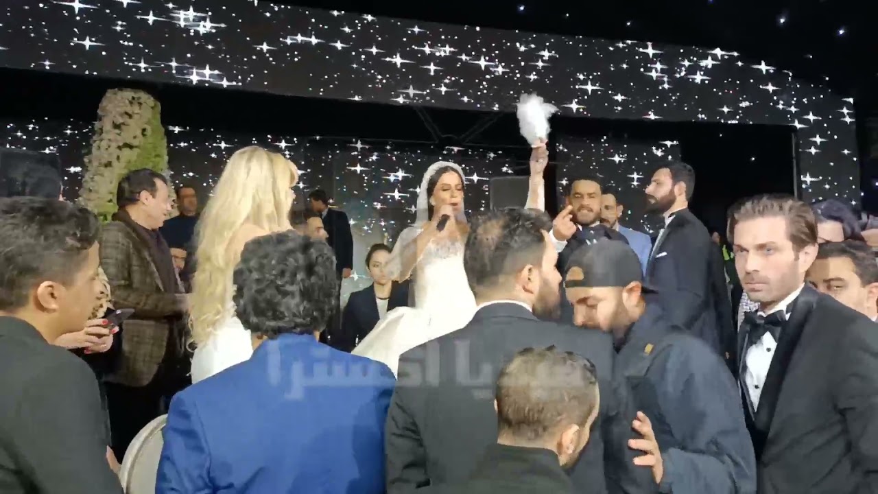 انفعال بنت ماجد المصرى فى فرحها..اللى مش معزوم يطلع برة