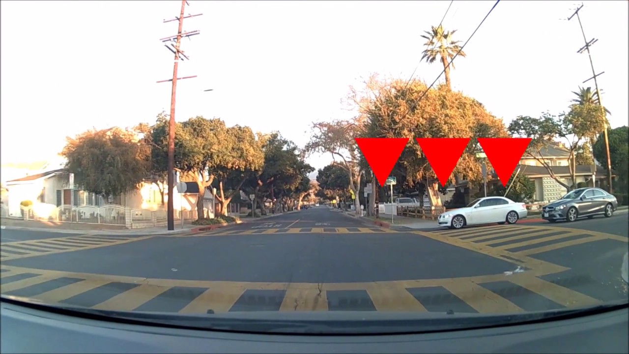 North American Crazy Driver - Run stop sign 12/19/2017