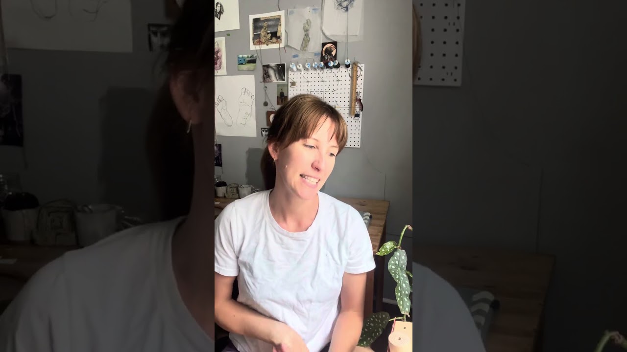 Hi! I'm an Embroidery Artist |  About Hannah Lamar Studio 🥰
