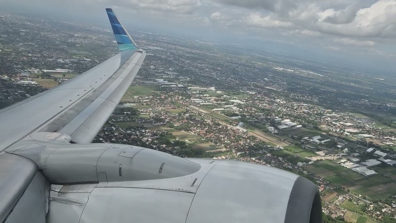Garuda Indonesia | Boeing 737-800 | Takeoff at SOC