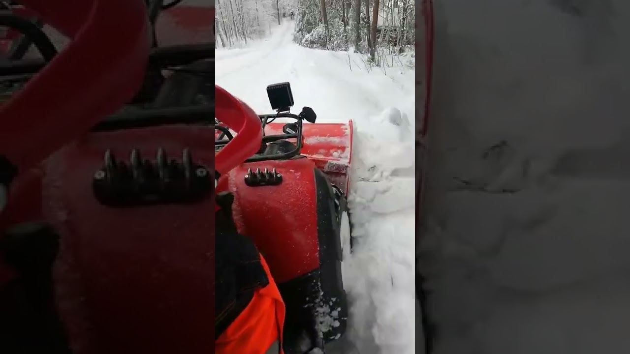 Linhai 300 4x4 ATV Snow plowing In Finland 2022