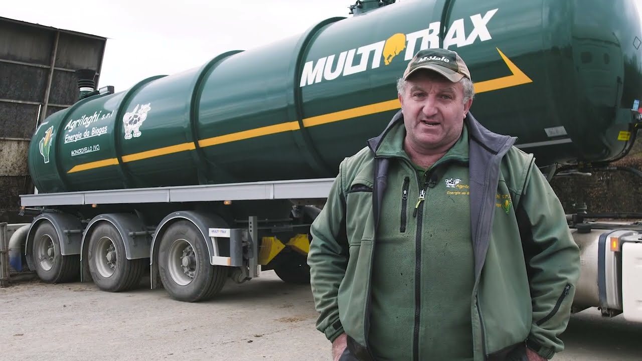 Cisterna D-TEC al lavoro presso l'impianto di biogas del cliente AGRILAGHI S.r.l. - MULTITRAX