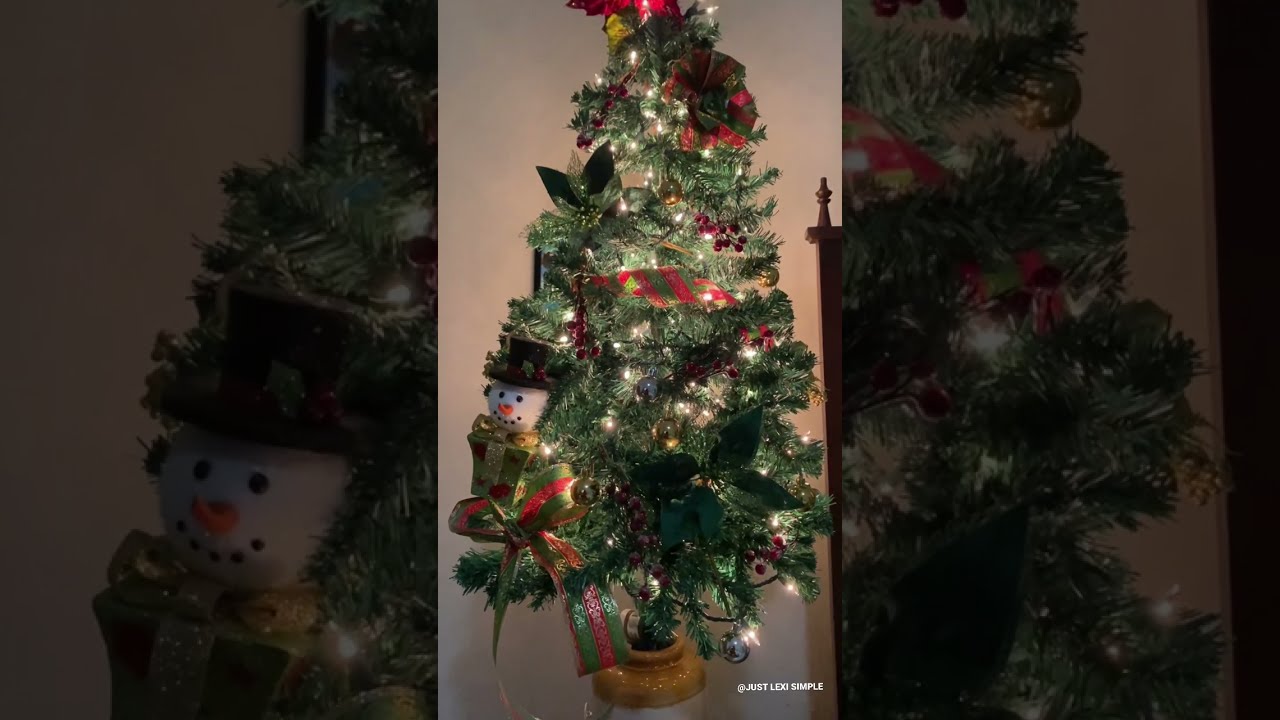 If decor was easy 🎄 Transformation #vlogmas #shorts #youtubeshorts #blackwomeninluxury #vlogmas2021