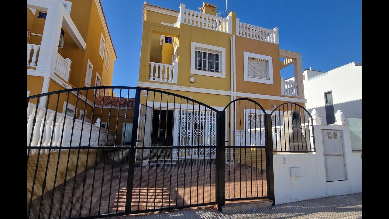 SPSRL023: 3 Bedroom House for Rent in La Zenia