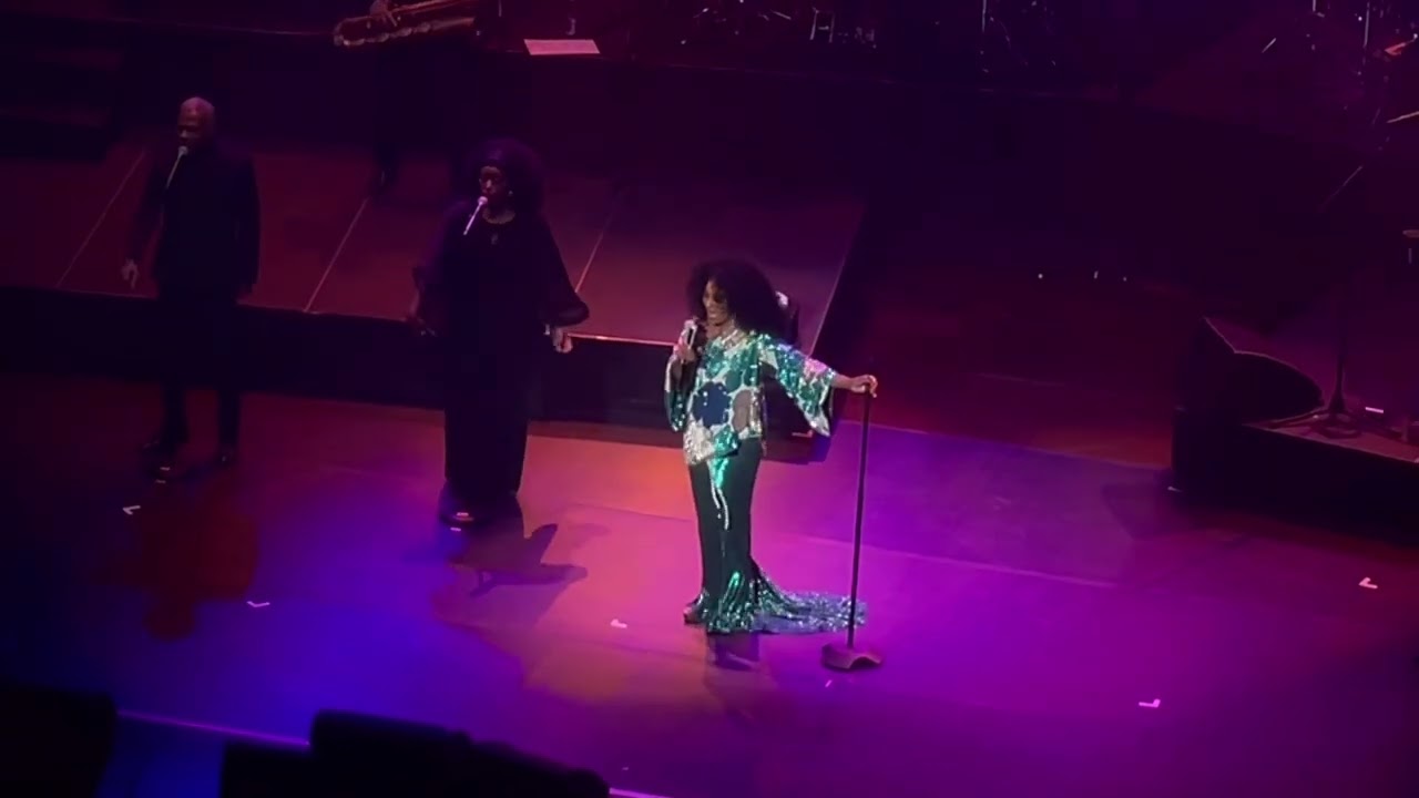 Diana Ross Hits Medley Live in Boston