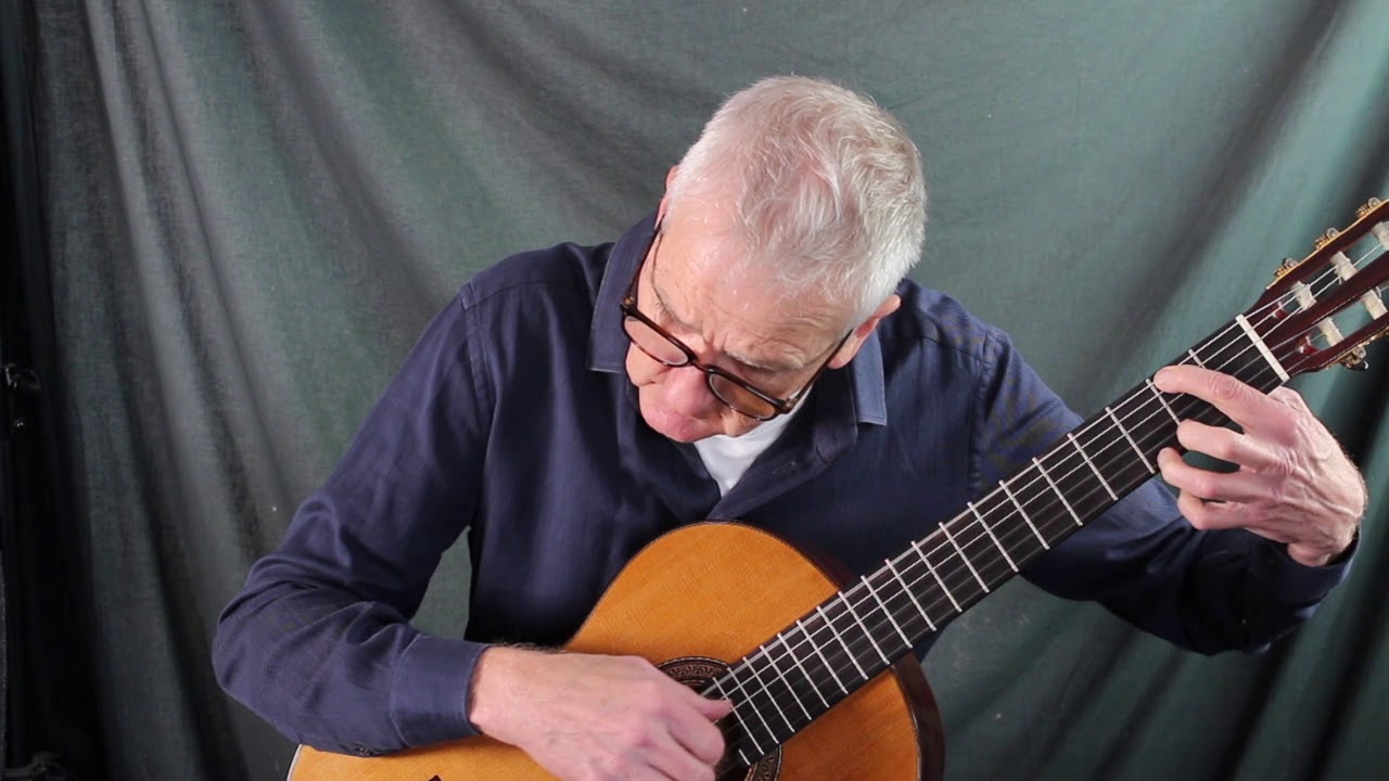 1985 Jos&eacute; Ramirez 1a DeCamara classical guitar