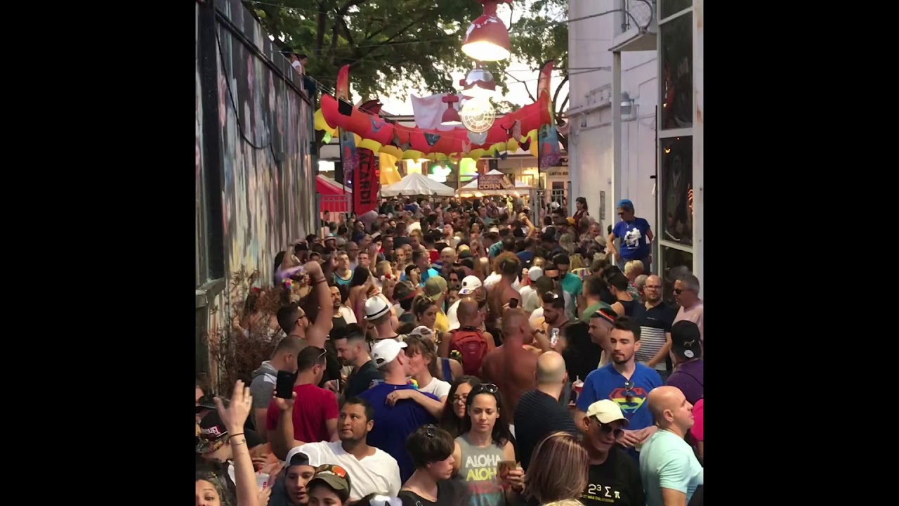 Red Hot International DJ Citizen Jane slays Gay 8
