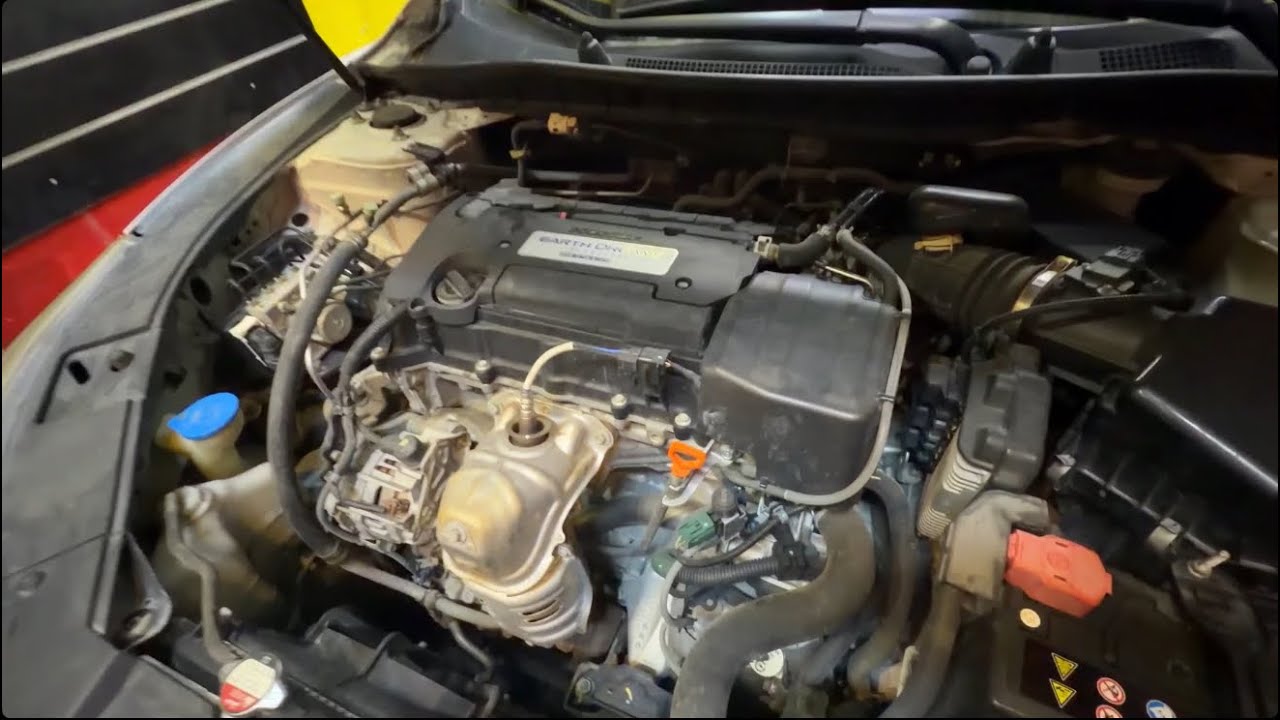 Honda accord oil and change #automobile #mechanic #honda #youtubevideo #viralvideo 