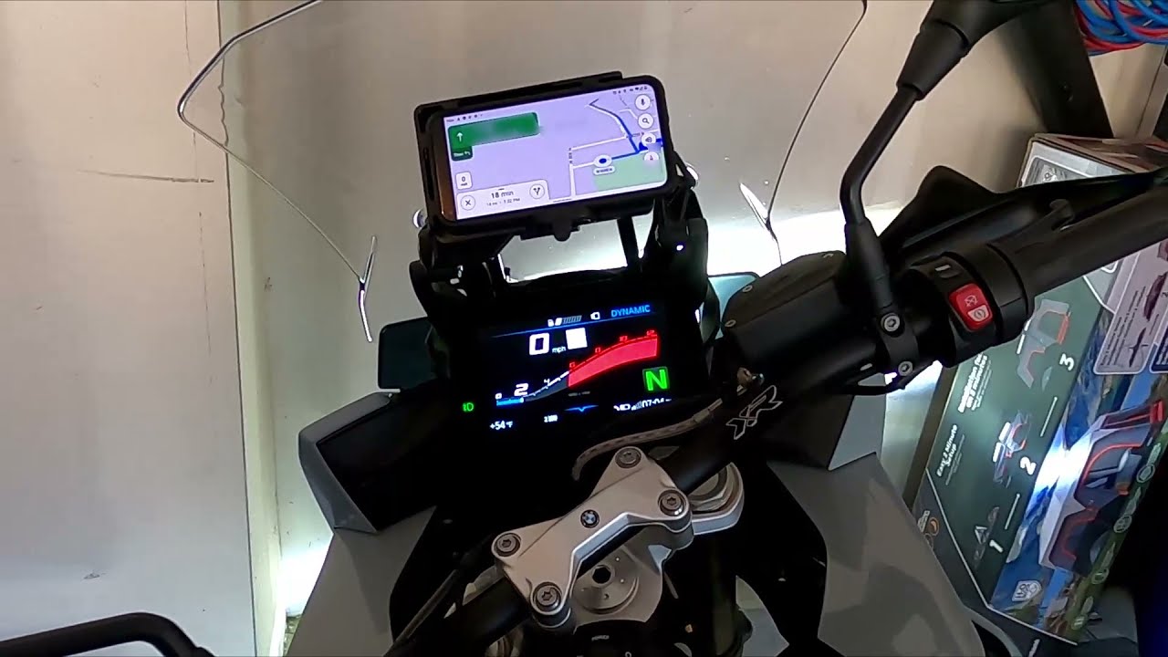 Mount Phone In GPS Cradle On BMW S1000XR